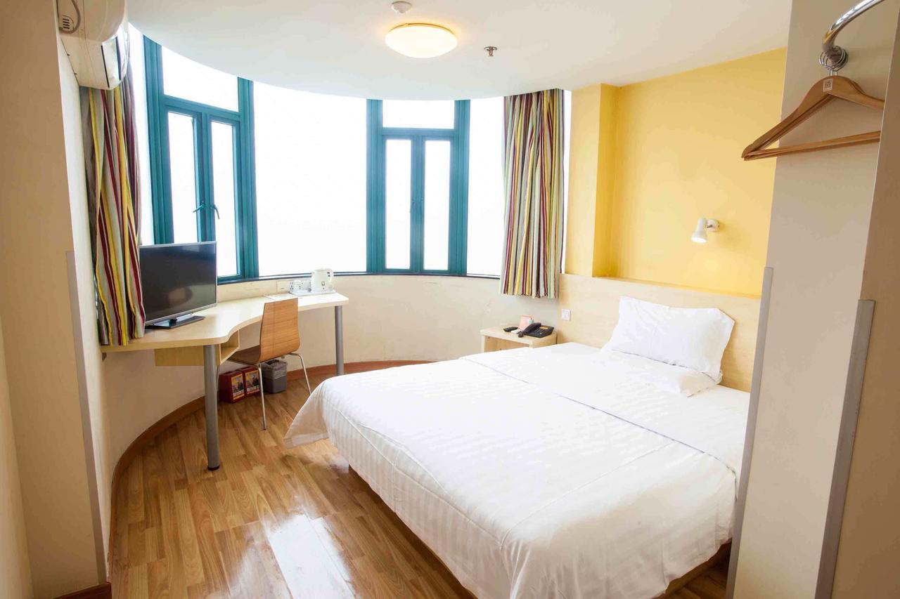 365 Hotel Haimen 部屋 写真