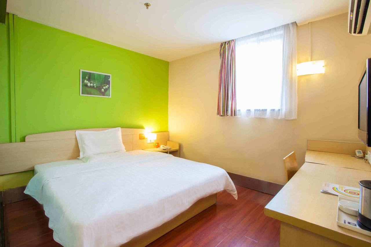 365 Hotel Haimen 部屋 写真